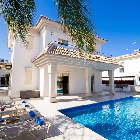 Villa Malama Paralimni Exterior photo