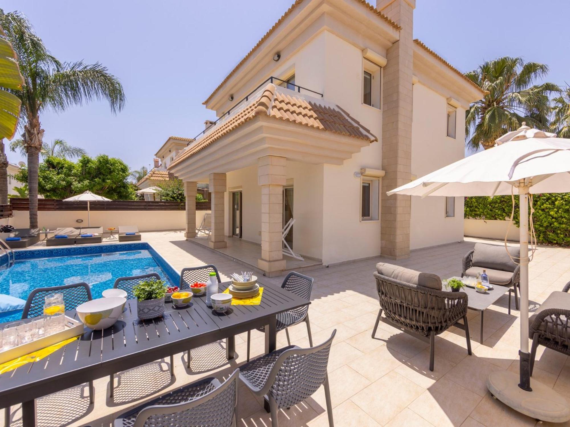 Villa Malama Paralimni Exterior photo
