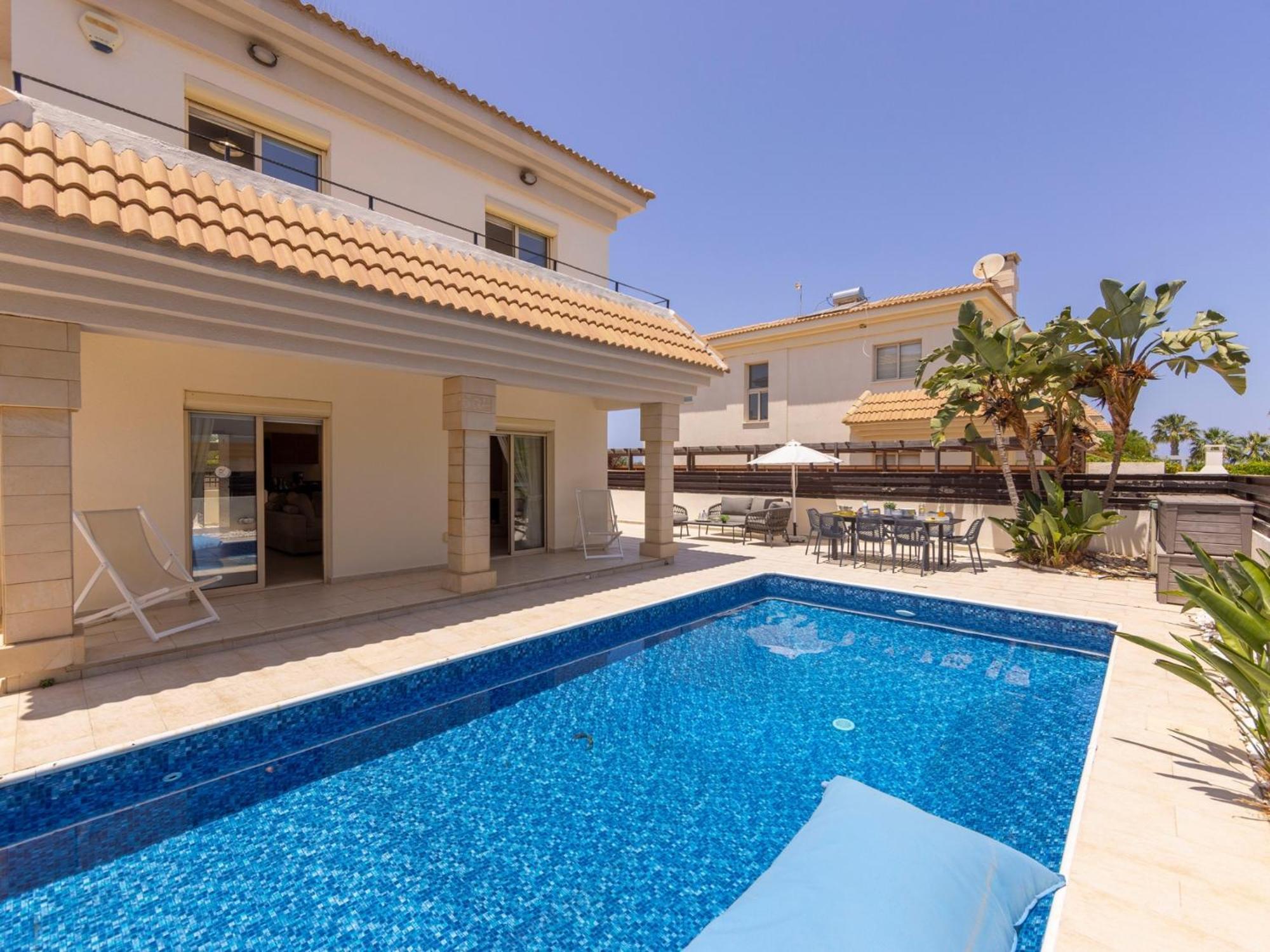 Villa Malama Paralimni Exterior photo