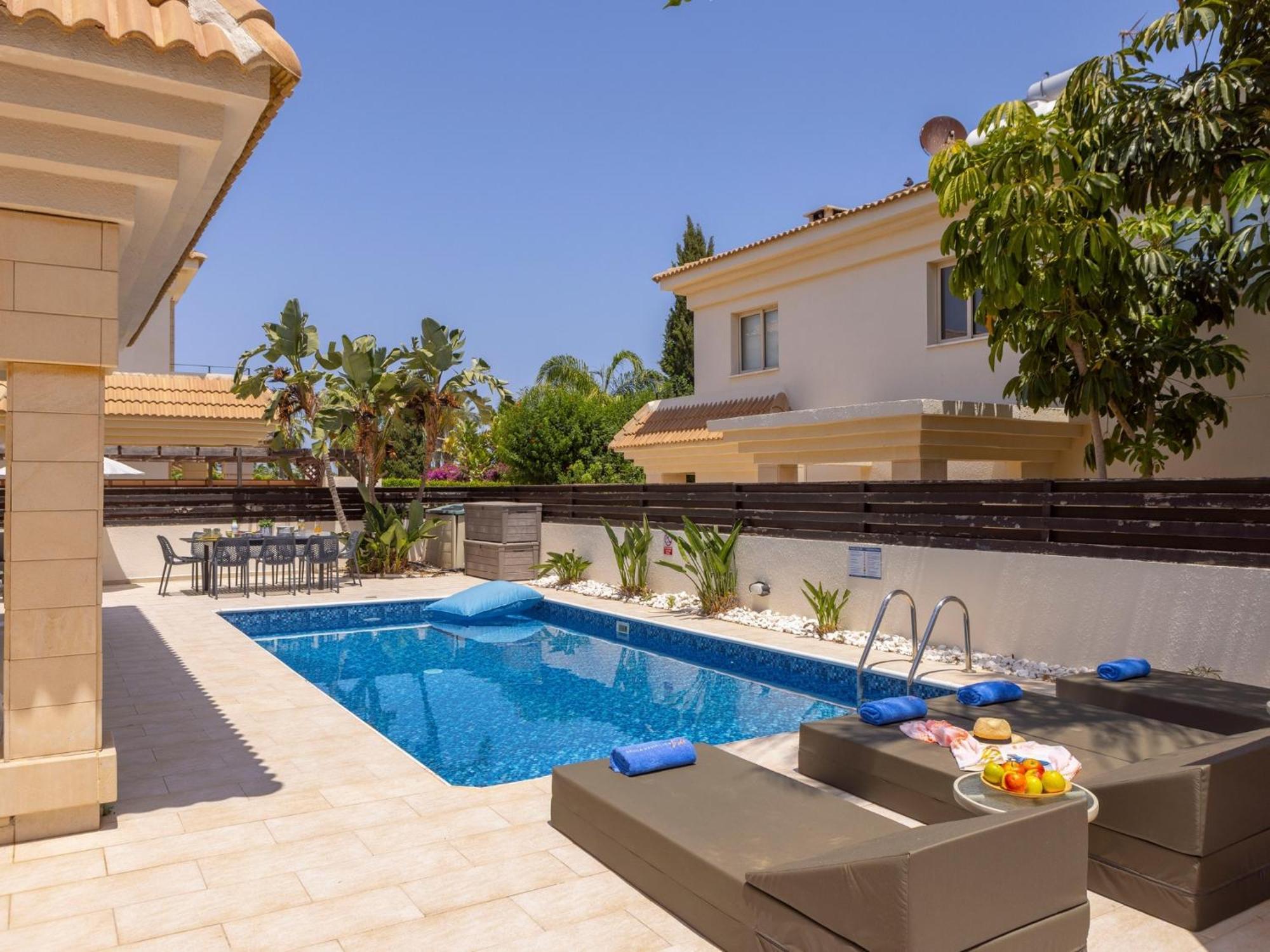 Villa Malama Paralimni Exterior photo