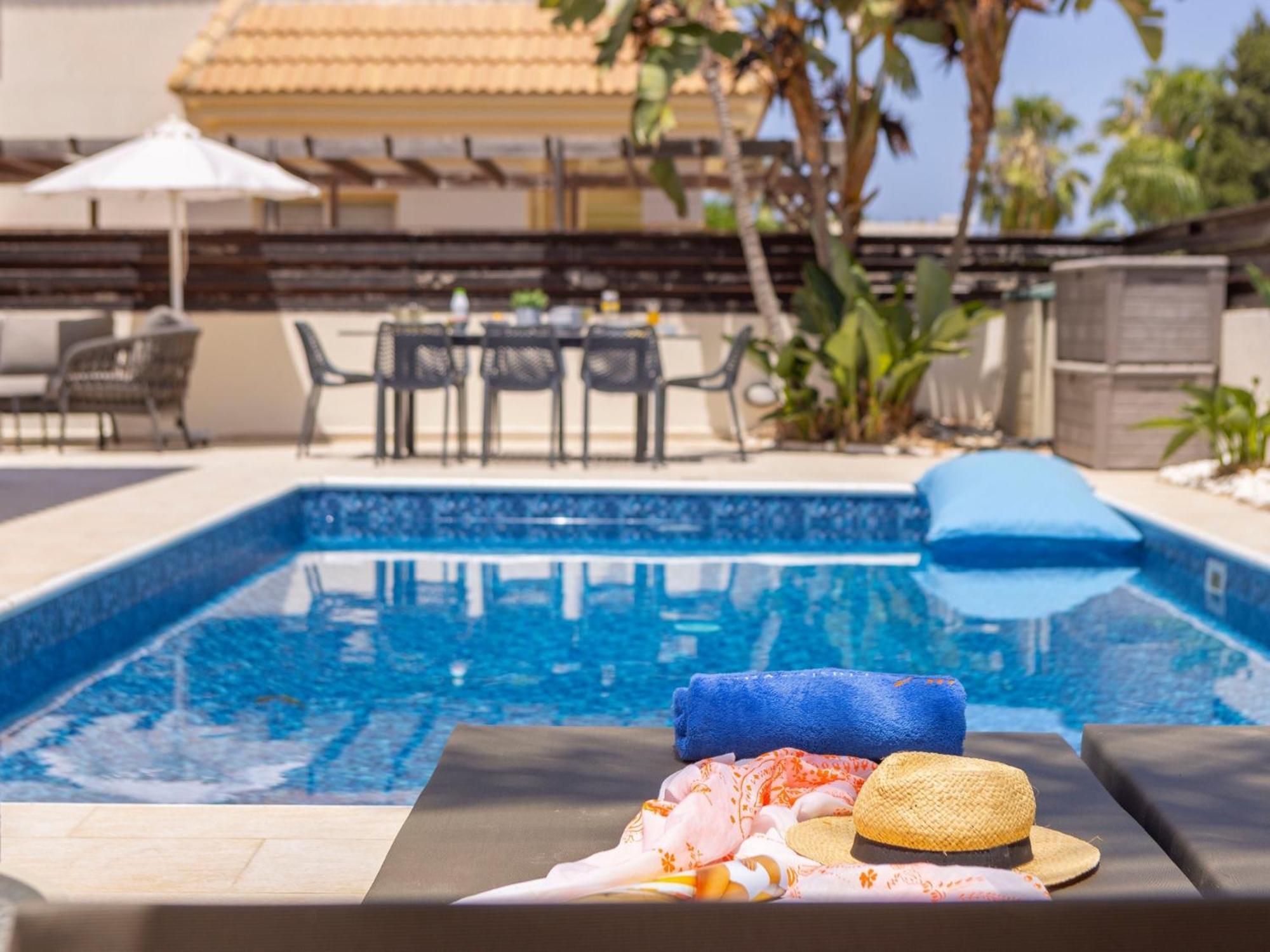 Villa Malama Paralimni Exterior photo