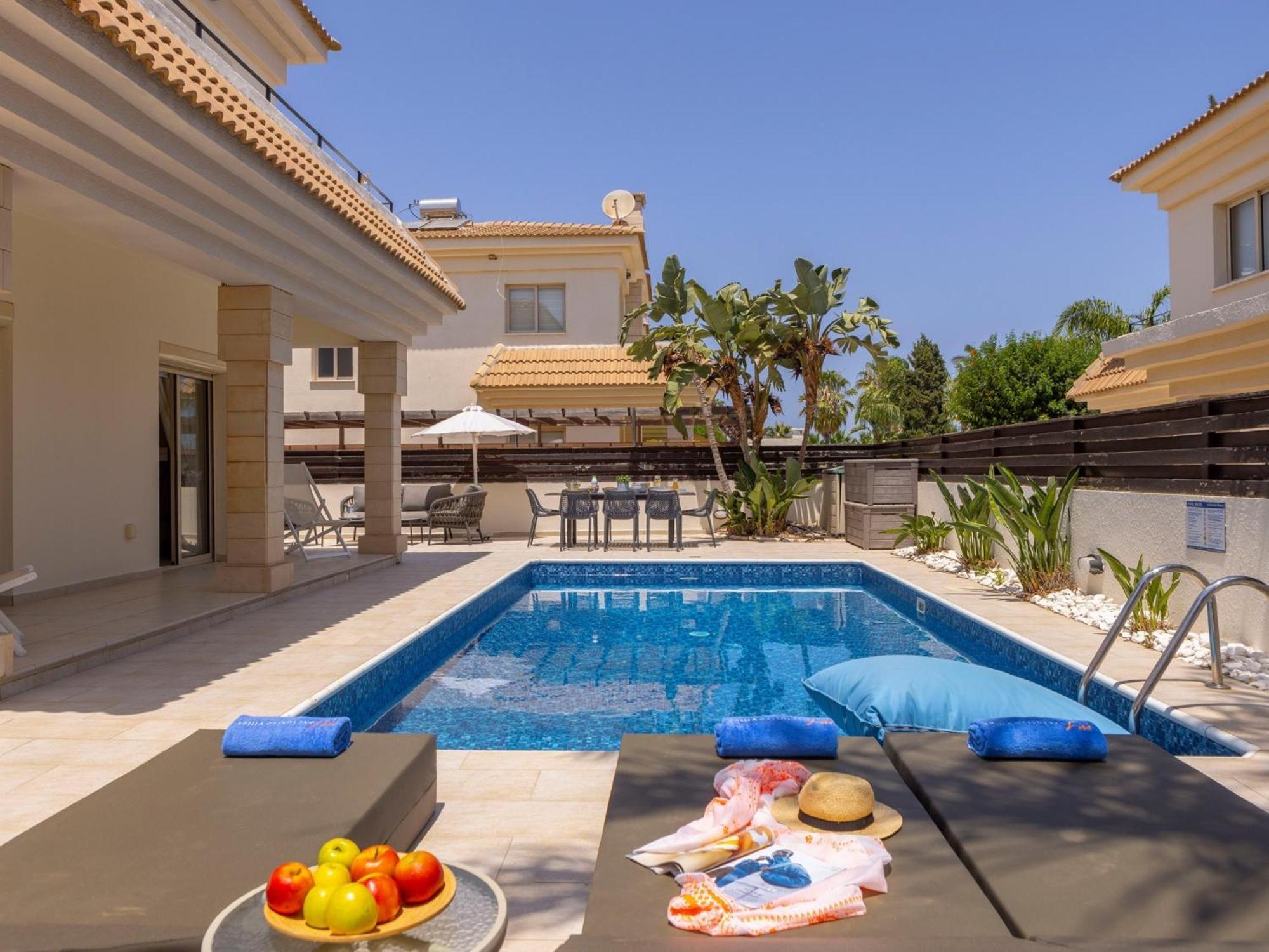 Villa Malama Paralimni Exterior photo