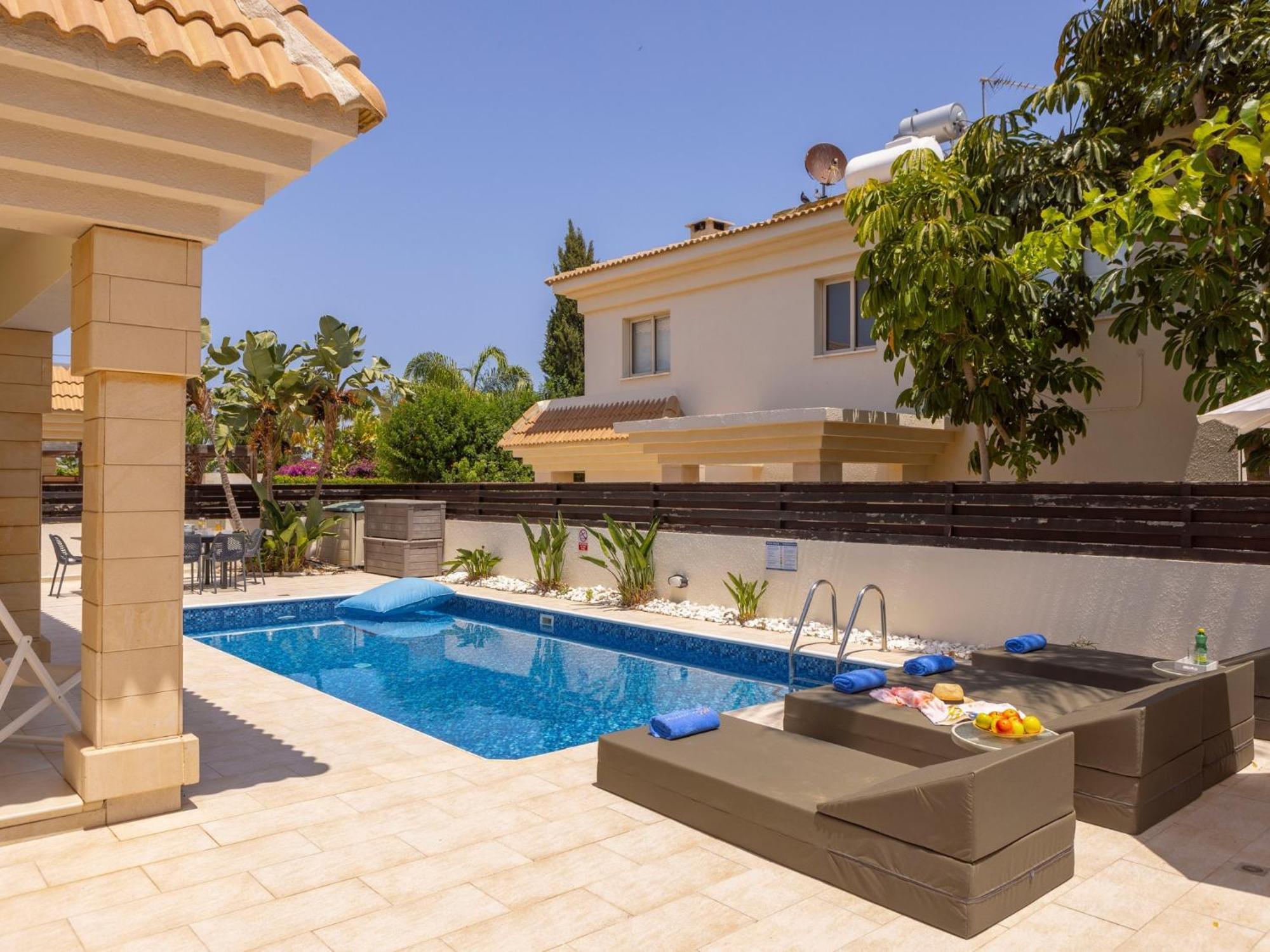 Villa Malama Paralimni Exterior photo