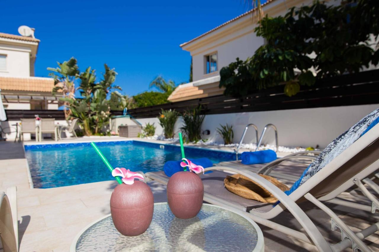 Villa Malama Paralimni Exterior photo