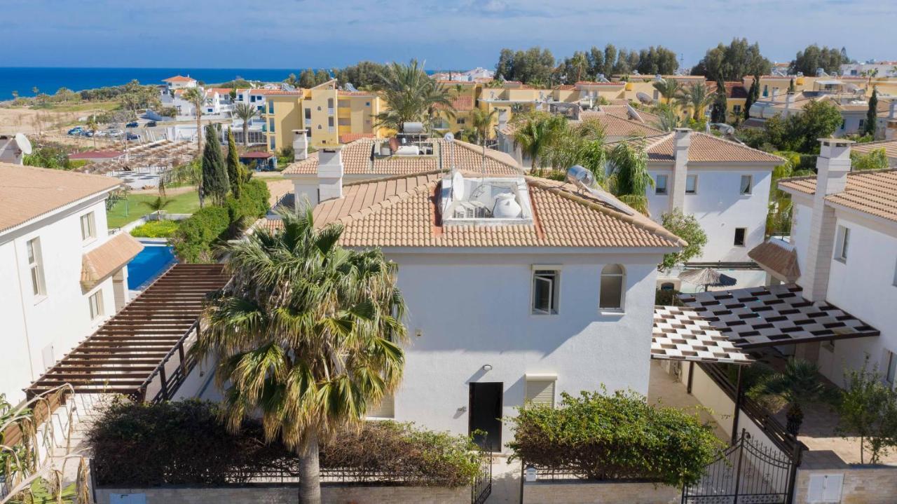 Villa Malama Paralimni Exterior photo